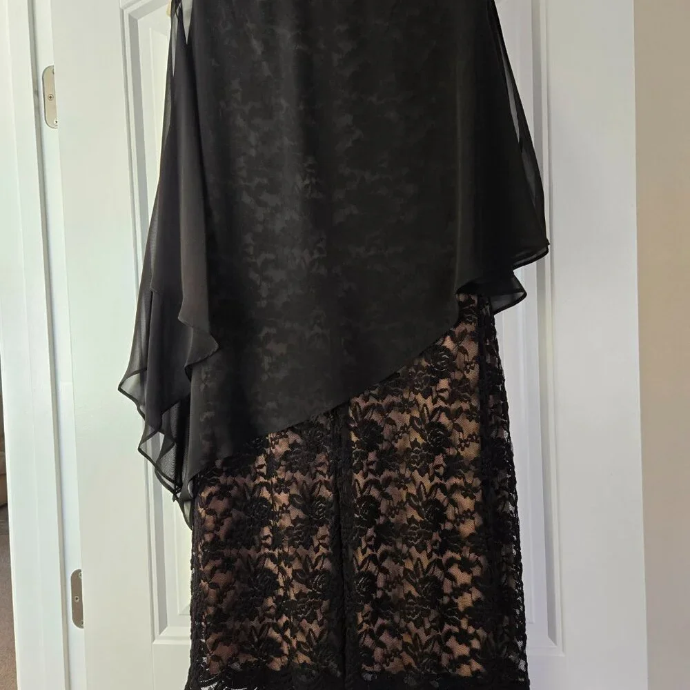 Black lace dress with black overlay cape, size 10 - Picture 2 of 5
